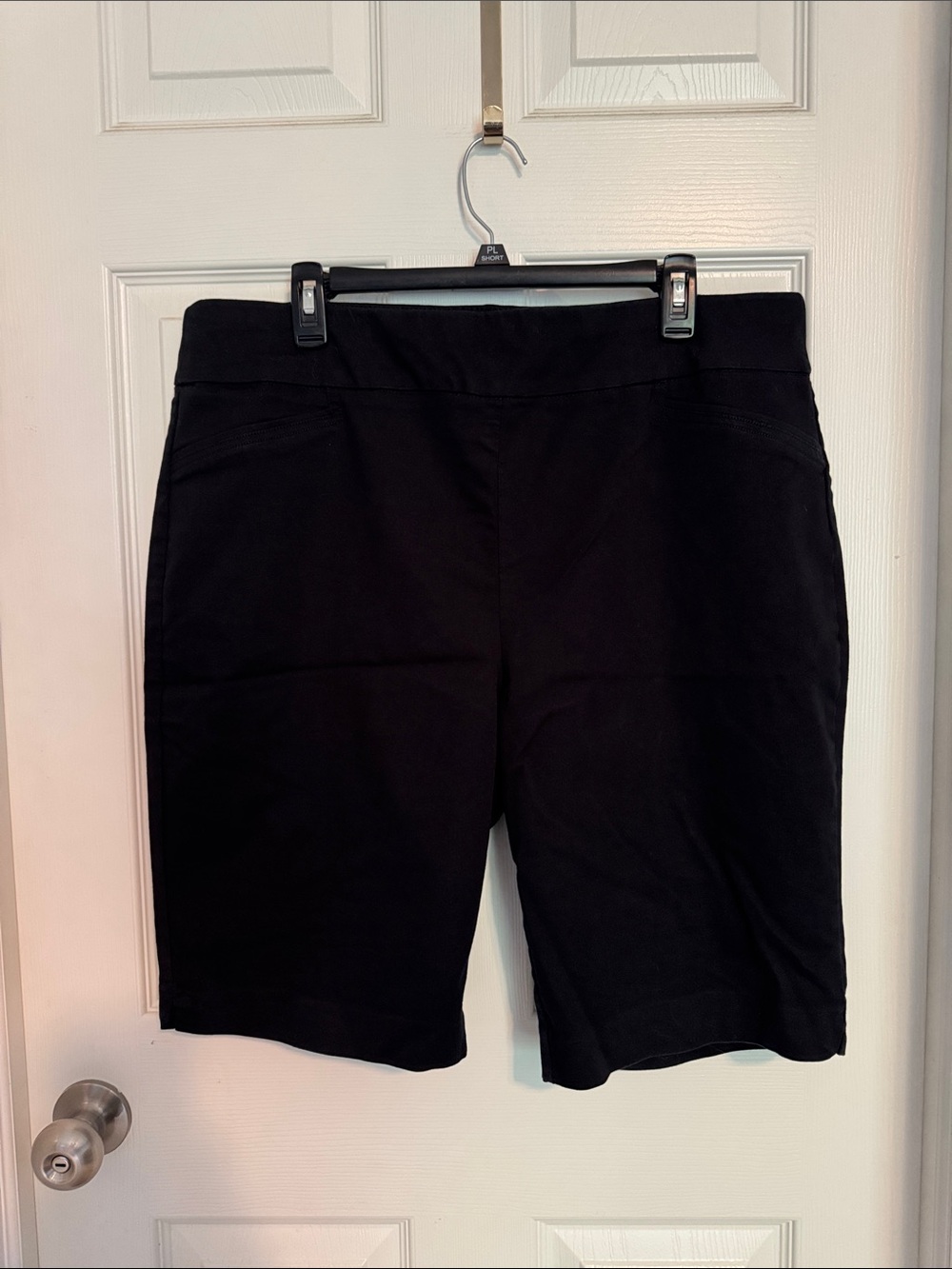 EUC croft & barrow Effortless Stretch Bermuda Shorts